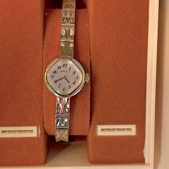 1970’s Vintage wind up Bulova Caravelle Watch! - Picture 4 of 12